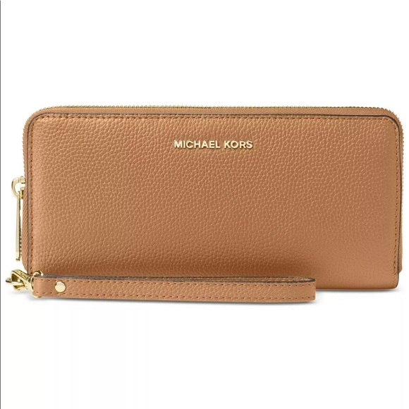 Michael Kors Travel Continental Leather phone Wallet wristlet Acorn - Picture 1 of 9